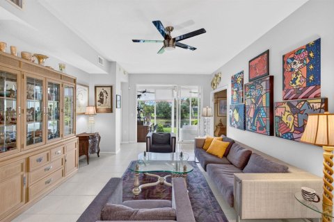 Condo in Boynton Beach, Florida, 3 bedrooms № 2370081 - photo 10