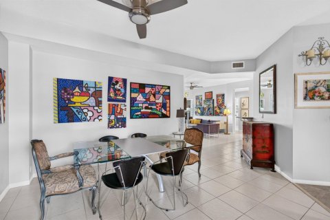 Condo in Boynton Beach, Florida, 3 bedrooms № 2370081 - photo 5