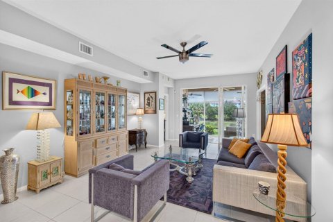 Condo in Boynton Beach, Florida, 3 bedrooms № 2370081 - photo 9