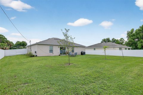 Casa en venta en Port St. Lucie, Florida, 3 dormitorios, 143.26 m2 № 1923211 - foto 23