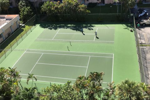 Condo in Miami, Florida, 1 bedroom  № 2086587 - photo 21