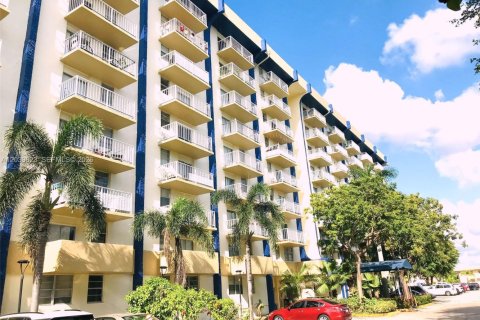 Condo in Miami, Florida, 1 bedroom  № 2086587