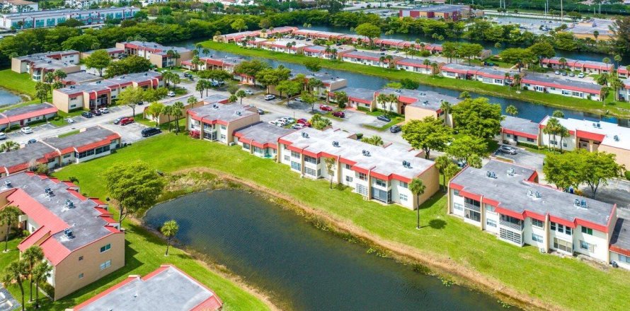 Condominio en West Palm Beach, Florida, 1 dormitorio  № 1225611