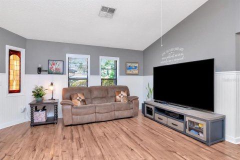 House in Land O' Lakes, Florida 3 bedrooms, 194.54 sq.m. № 1795661 - photo 11