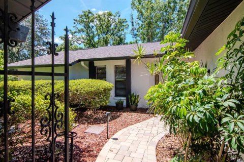 House in Land O' Lakes, Florida 3 bedrooms, 194.54 sq.m. № 1795661 - photo 5