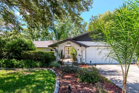 House in Land O' Lakes, Florida 3 bedrooms, 194.54 sq.m. № 1795661 - photo 2