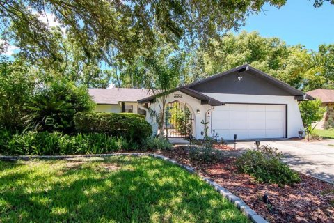 House in Land O' Lakes, Florida 3 bedrooms, 194.54 sq.m. № 1795661 - photo 3