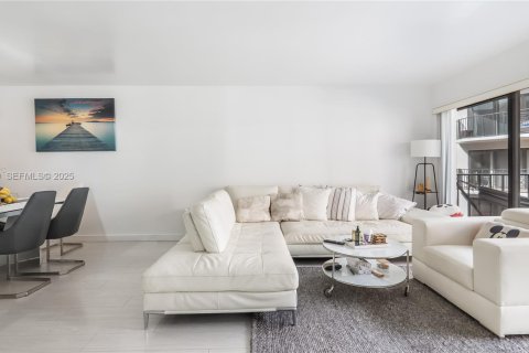 Copropriété à vendre à Fort Lauderdale, Floride: 2 chambres, 102.19 m2 № 2037699 - photo 2