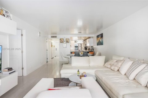 Copropriété à vendre à Fort Lauderdale, Floride: 2 chambres, 102.19 m2 № 2037699 - photo 4