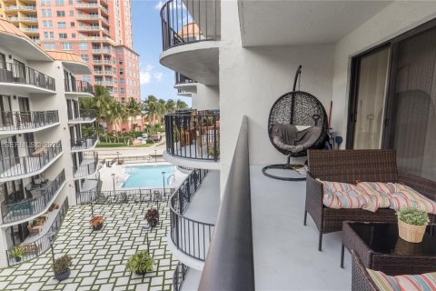 Copropriété à vendre à Fort Lauderdale, Floride: 2 chambres, 102.19 m2 № 2037699 - photo 20