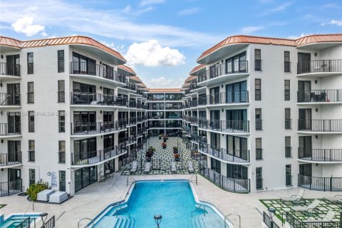 Copropriété à vendre à Fort Lauderdale, Floride: 2 chambres, 102.19 m2 № 2037699 - photo 24