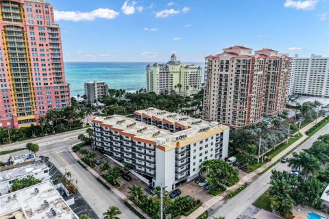 Copropriété à vendre à Fort Lauderdale, Floride: 2 chambres, 102.19 m2 № 2037699 - photo 27