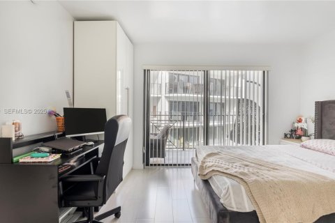 Copropriété à vendre à Fort Lauderdale, Floride: 2 chambres, 102.19 m2 № 2037699 - photo 18