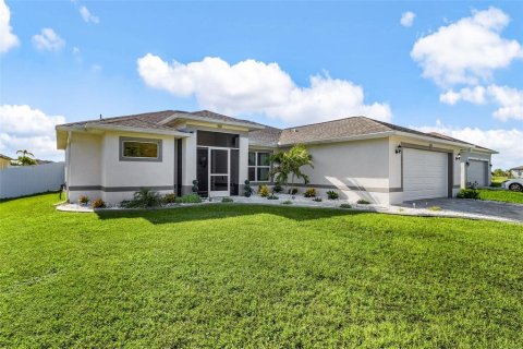 Casa en venta en Cape Coral, Florida, 3 dormitorios, 149.94 m2 № 1804800 - foto 14