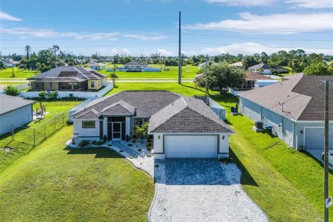Casa en venta en Cape Coral, Florida, 3 dormitorios, 149.94 m2 № 1804800 - foto 25