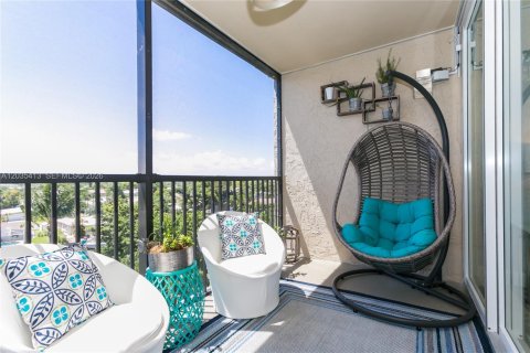 Condominio en alquiler en Boca Raton, Florida, 2 dormitorios, 104.98 m2 № 2087232 - foto 13