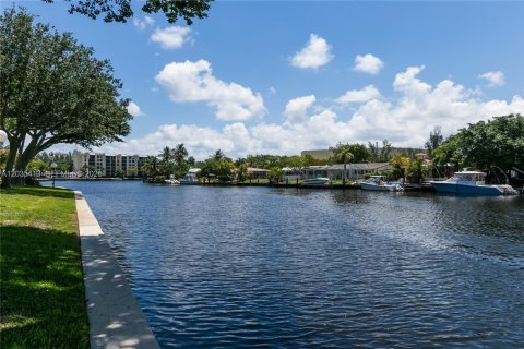Condominio en alquiler en Boca Raton, Florida, 2 dormitorios, 104.98 m2 № 2087232 - foto 16