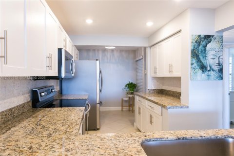 Condominio en alquiler en Boca Raton, Florida, 2 dormitorios, 104.98 m2 № 2087232 - foto 6