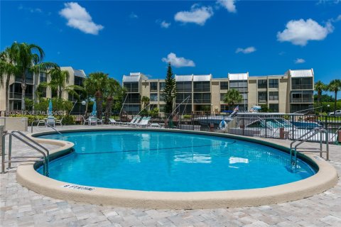 Condominio en alquiler en Boca Raton, Florida, 2 dormitorios, 104.98 m2 № 2087232 - foto 18