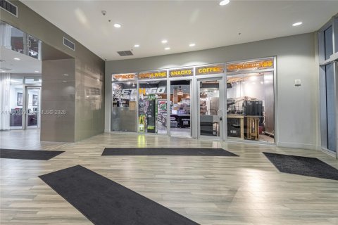 Copropriété à louer à Miami, Floride: 1 chambre, 76.64 m2 № 2044141 - photo 14