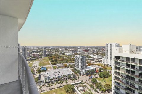 Copropriété à louer à Miami, Floride: 1 chambre, 76.64 m2 № 2044141 - photo 11