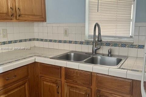 Copropriété à vendre à Miami, Floride: 3 chambres, 118.82 m2 № 2084223 - photo 30