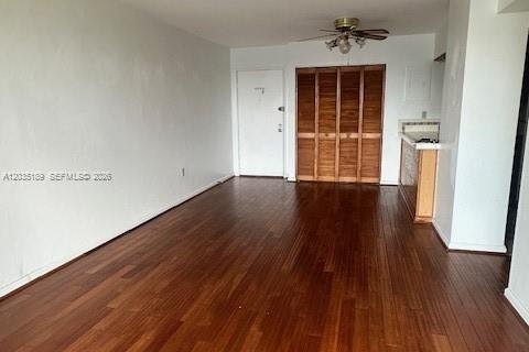 Copropriété à vendre à Miami, Floride: 3 chambres, 118.82 m2 № 2084223 - photo 25