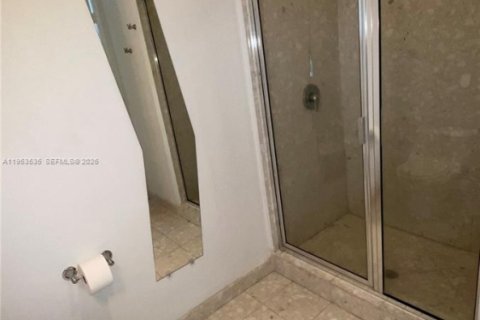 Condominio en alquiler en Miami, Florida, 41.9 m2 № 2007895 - foto 18