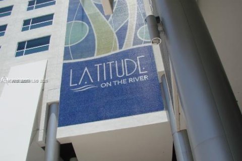 Studio in the Condo in Miami, Florida № 2007895