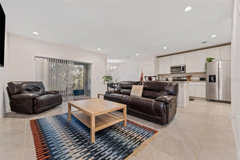 Adosado en venta en Howey-in-the-Hills, Florida, 4 dormitorios, 195.47 m2 № 2098305 - foto 6