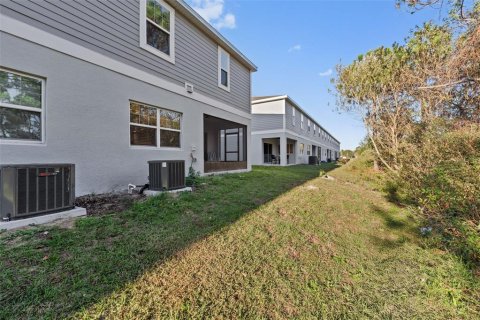 Adosado en venta en Howey-in-the-Hills, Florida, 4 dormitorios, 195.47 m2 № 2098305 - foto 28