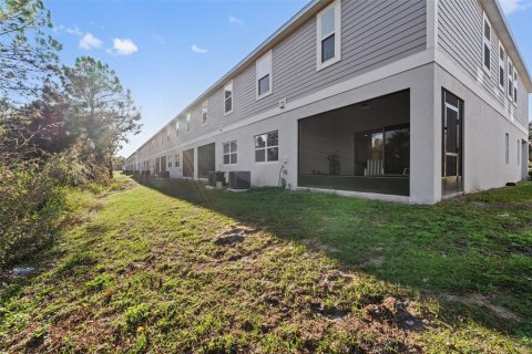 Adosado en venta en Howey-in-the-Hills, Florida, 4 dormitorios, 195.47 m2 № 2098305 - foto 27