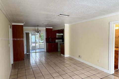 Casa en alquiler en North Lauderdale, Florida, 3 dormitorios, 106.65 m2 № 1991854 - foto 6
