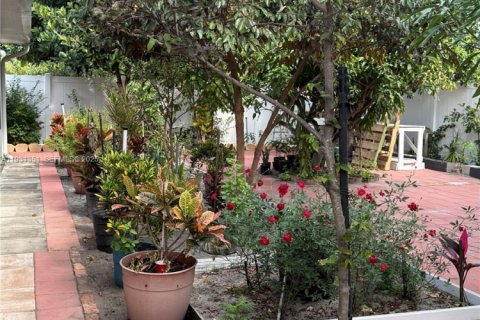 Casa en alquiler en North Lauderdale, Florida, 3 dormitorios, 106.65 m2 № 1991854 - foto 22