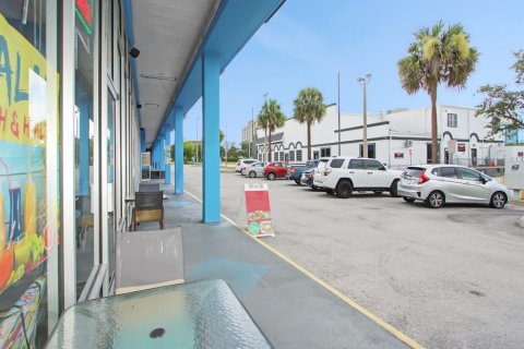 Immobilier commercial à vendre à Orlando, Floride: 2009.29 m2 № 2203474 - photo 3