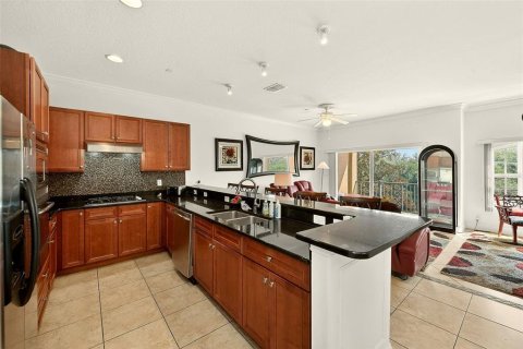 Townhouse in New Port Richey, Florida 3 bedrooms, 183.2 sq.m. № 2156162 - photo 9