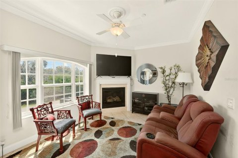 Townhouse in New Port Richey, Florida 3 bedrooms, 183.2 sq.m. № 2156162 - photo 23