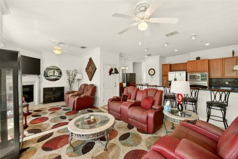 Townhouse in New Port Richey, Florida 3 bedrooms, 183.2 sq.m. № 2156162 - photo 21