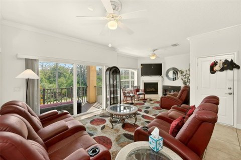 Townhouse in New Port Richey, Florida 3 bedrooms, 183.2 sq.m. № 2156162 - photo 20
