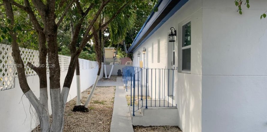 Villa ou maison à Miami, Floride 1 chambre, 159.14 m2 № 2084218