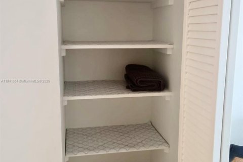 Apartment in Miami, Florida 126.16 sq.m. № 1832326 - photo 19