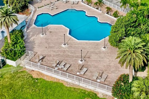 Apartment in Miami, Florida 126.16 sq.m. № 1832326 - photo 3