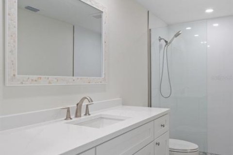 House in Hudson, Florida 4 bedrooms, 144.28 sq.m. № 2142764 - photo 24
