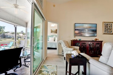 House in Bradenton, Florida 2 bedrooms, 135.92 sq.m. № 2200028 - photo 11