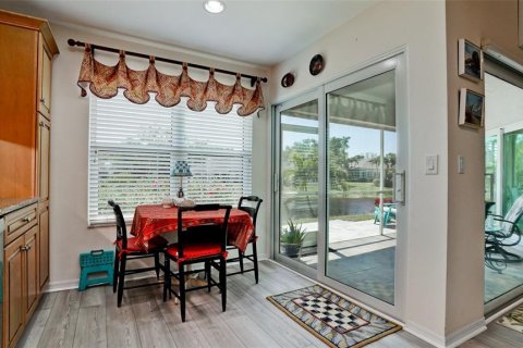 House in Bradenton, Florida 2 bedrooms, 135.92 sq.m. № 2200028 - photo 18
