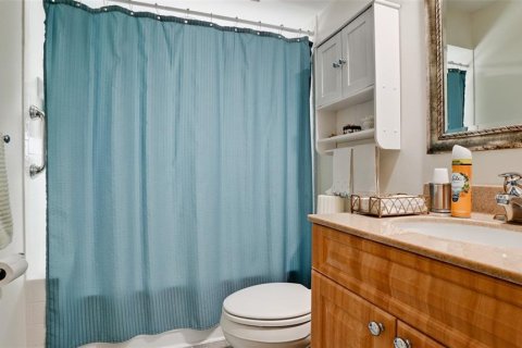 House in Bradenton, Florida 2 bedrooms, 135.92 sq.m. № 2200028 - photo 29
