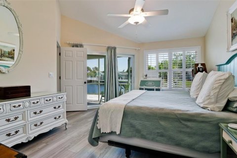 House in Bradenton, Florida 2 bedrooms, 135.92 sq.m. № 2200028 - photo 20