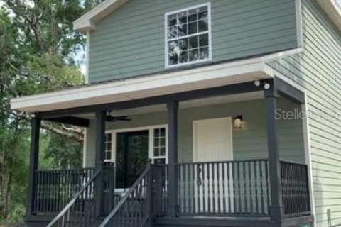 House in Wesley Chapel, Florida 2 bedrooms, 118.91 sq.m. № 1758333 - photo 1