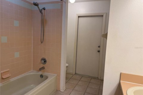 Villa ou maison à louer à Lutz, Floride: 4 chambres, 207.36 m2 № 2119364 - photo 23