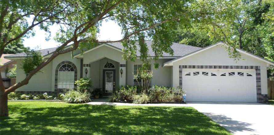 Villa ou maison à Lutz, Floride 4 chambres, 207.36 m2 № 2119364
